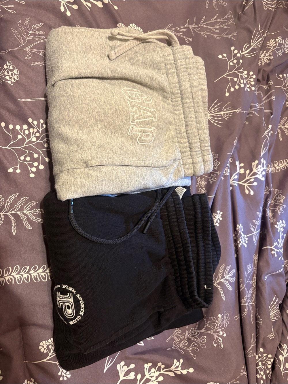 GAP Gray and Black Womens sweatpants Set